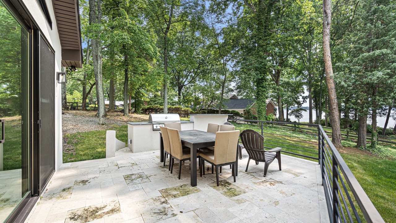 Photo of Outdoor in Mayhew