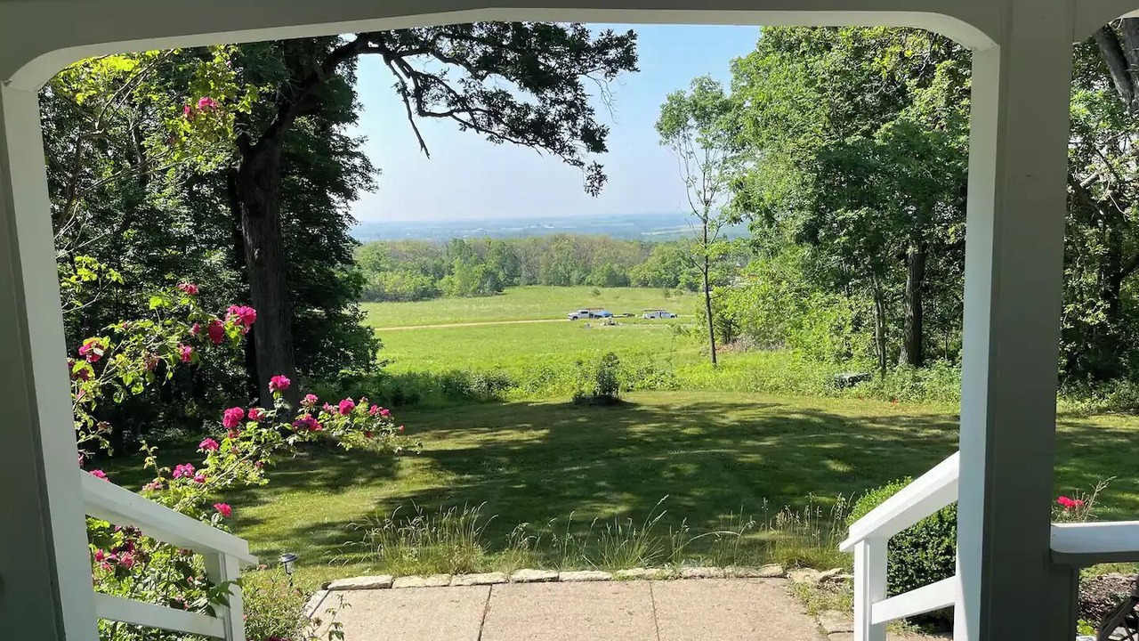 Photo of Others in Blue Mounds