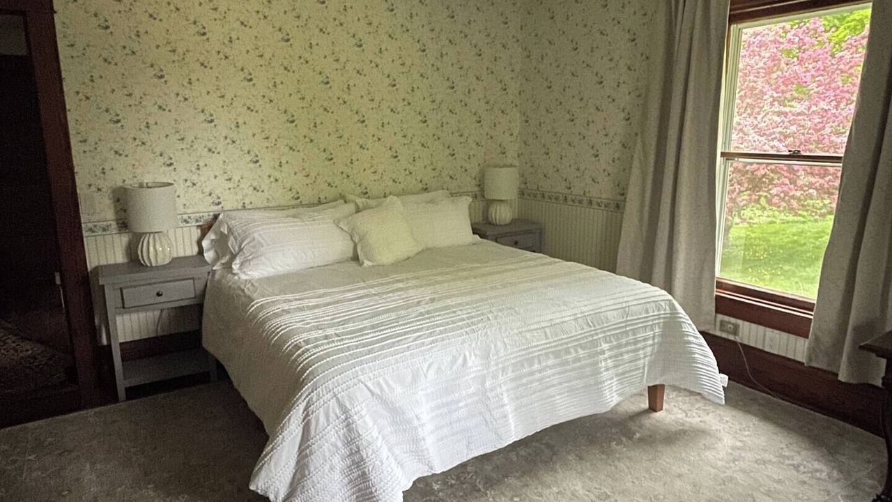 Photo of Bedroom in Blue Mounds