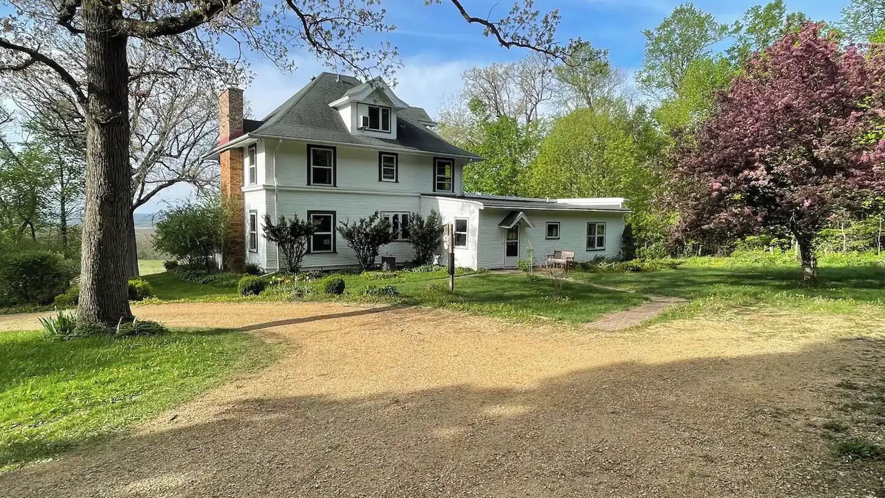 Photo of Outdoor in Blue Mounds