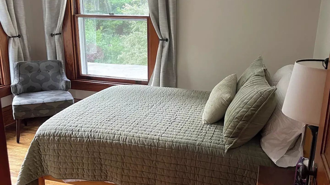 Photo of Bedroom in Blue Mounds