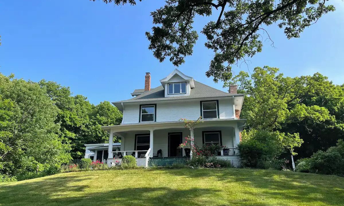 Photo of Outdoor in Blue Mounds