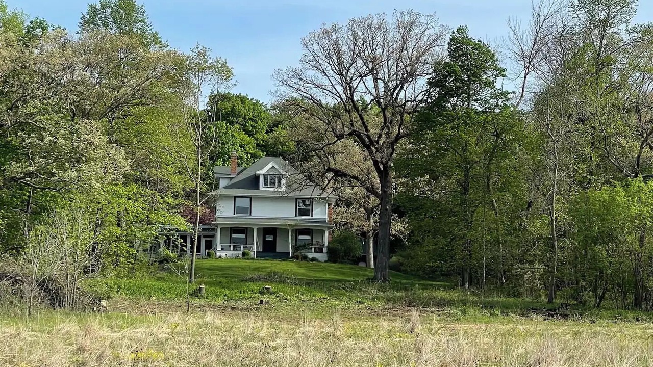 Photo of Outdoor in Blue Mounds