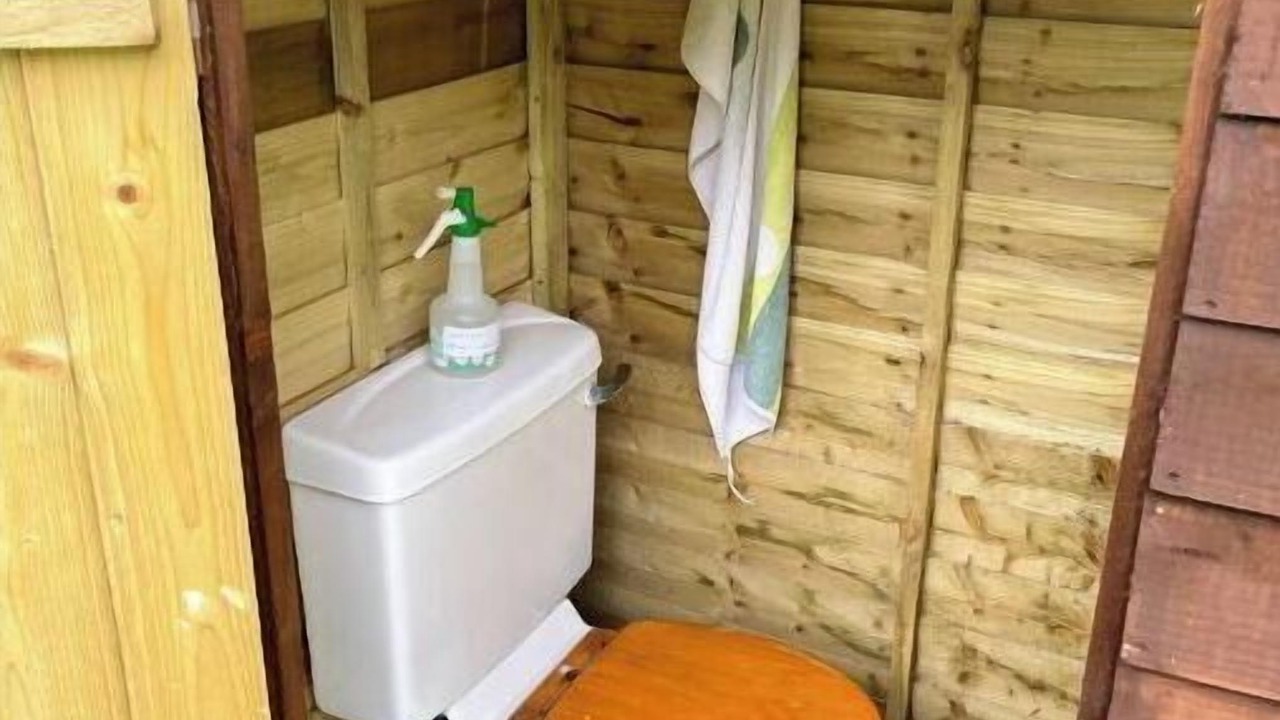 Photo of Bathroom in Winterbourne