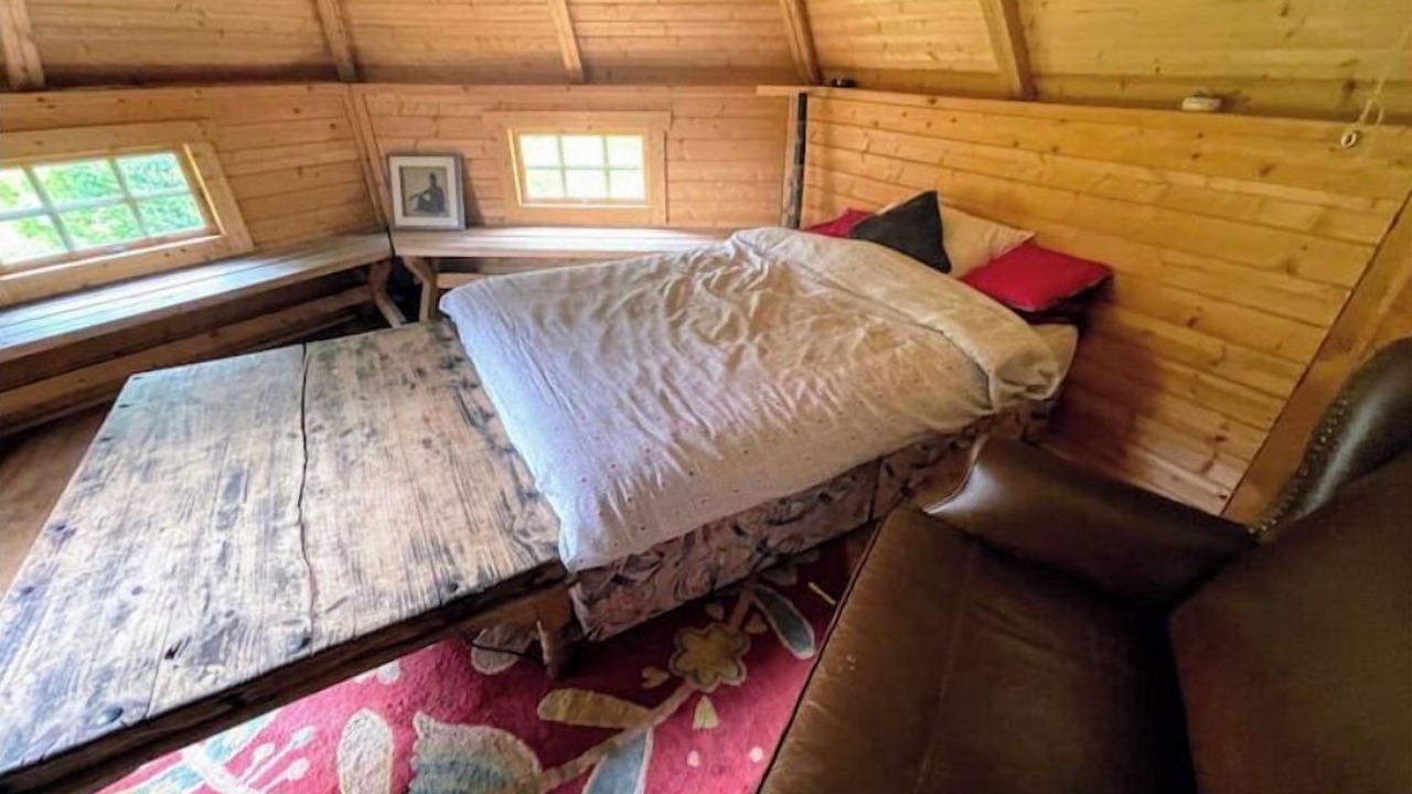 Photo of Bedroom in Winterbourne