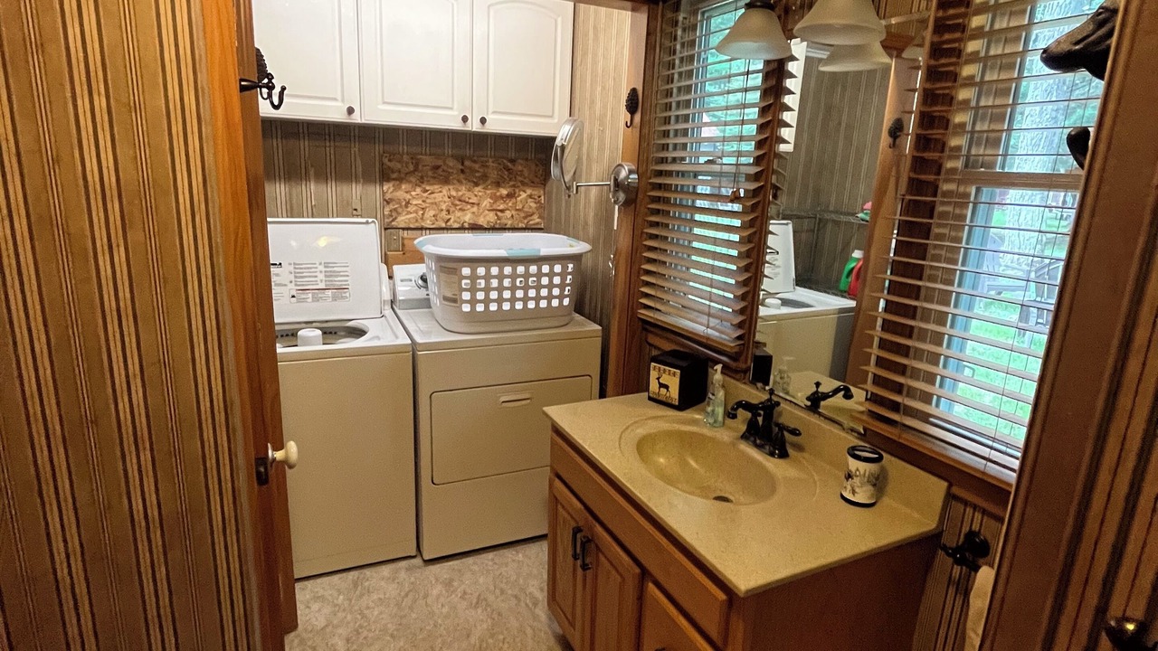 Photo of Bathroom in Town of Webb