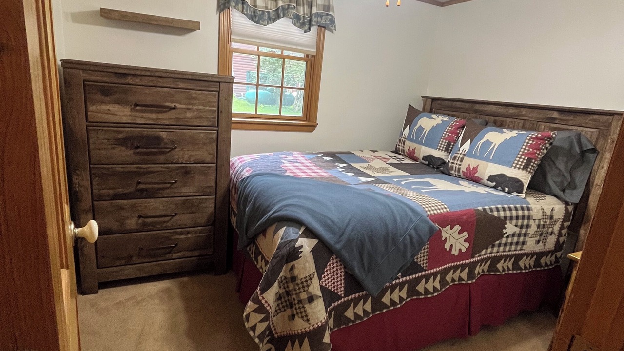 Photo of Bedroom in Town of Webb