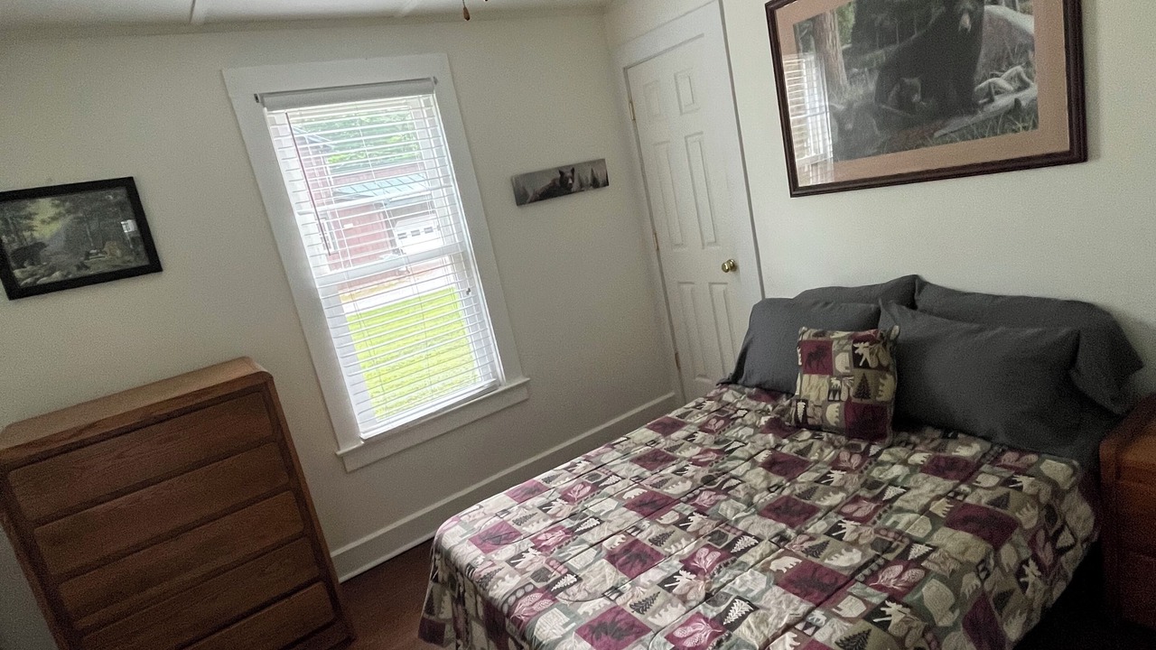 Photo of Bedroom in Town of Webb