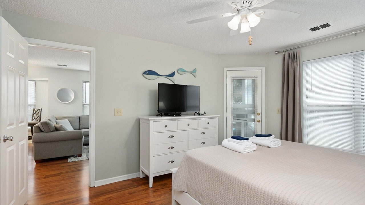 Photo of Bedroom in Manteo