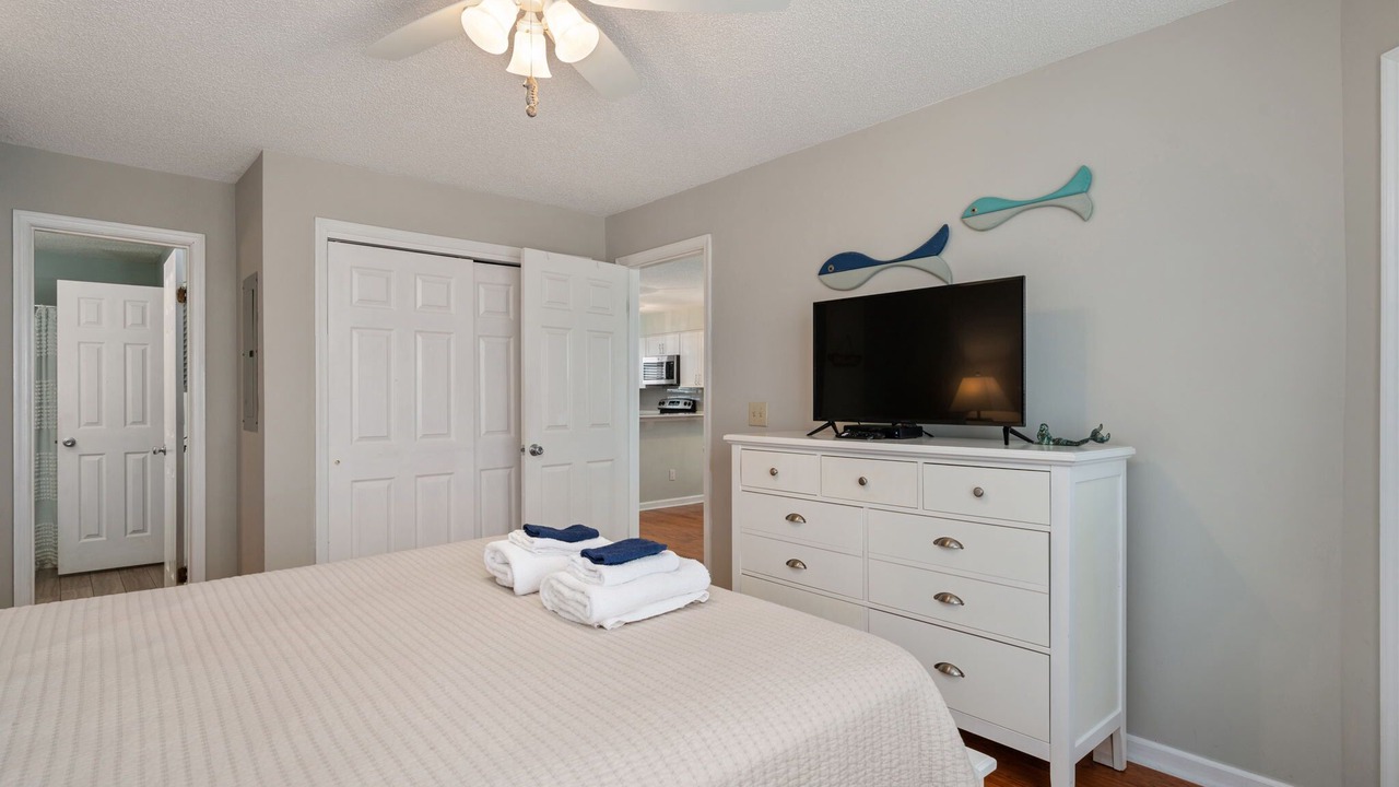 Photo of Bedroom in Manteo