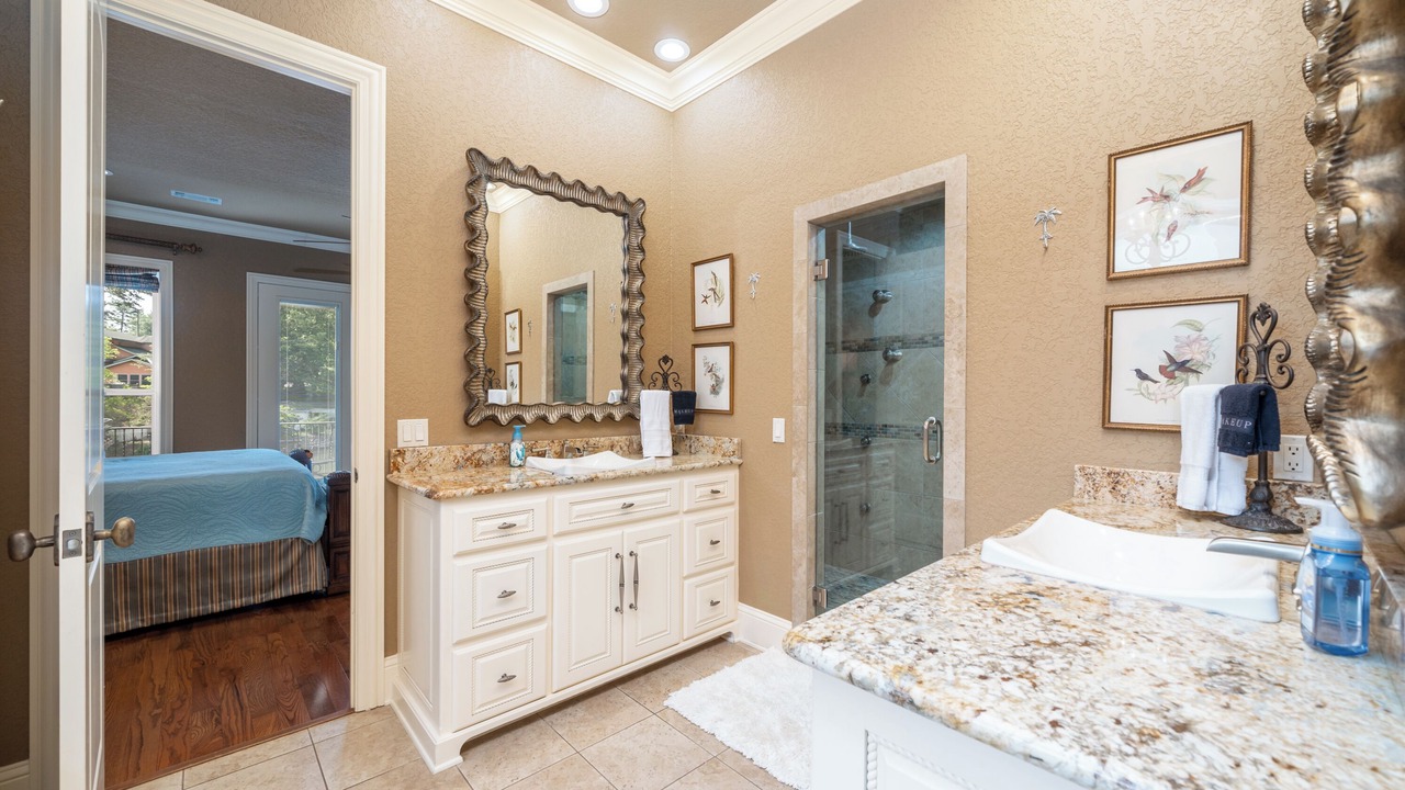 Photo of Bathroom in Rockwell