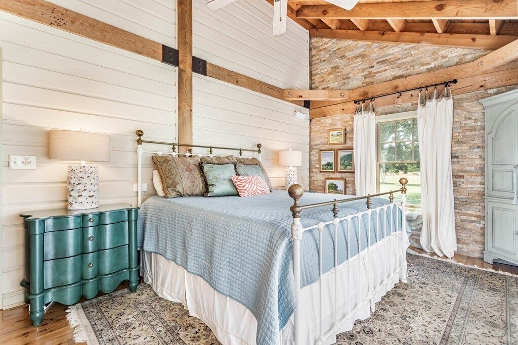 Photo of Bedroom in Belle Haven