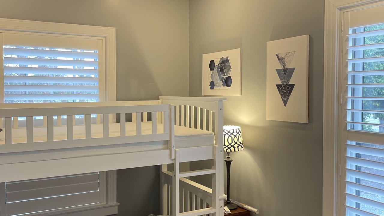 Photo of Bedroom in Belle Haven