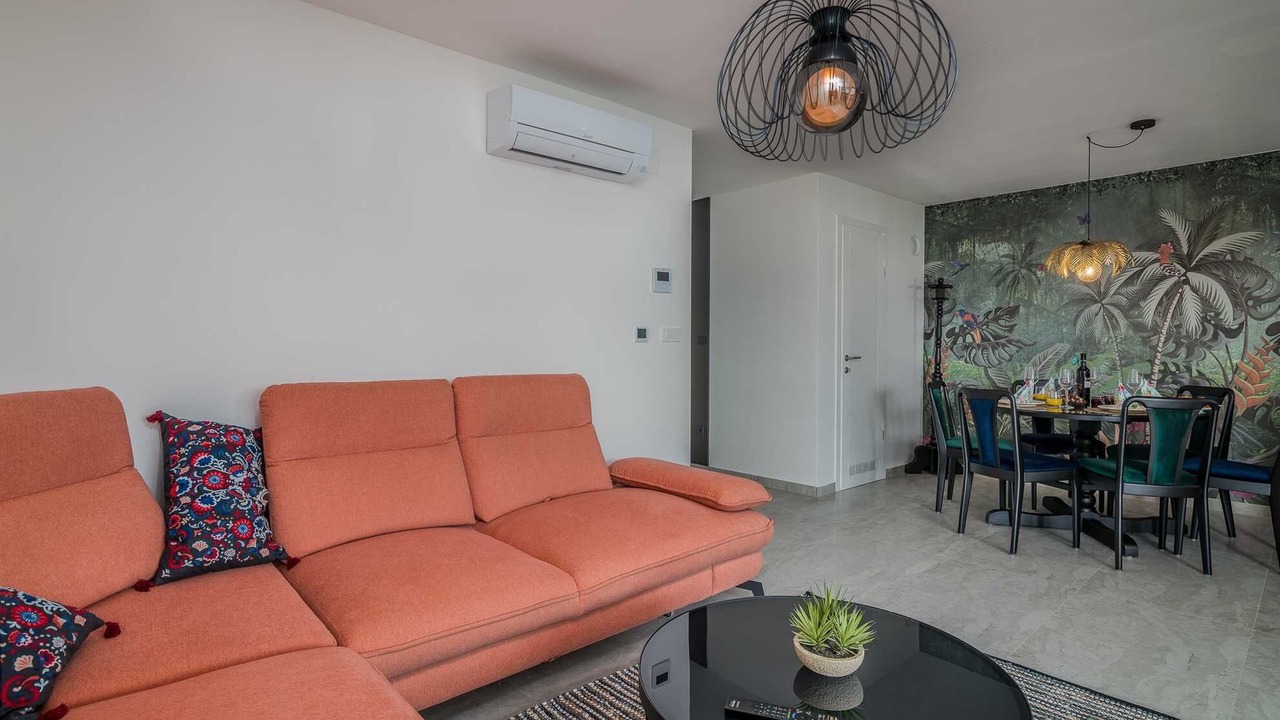 Photo of Livingroom in Vantacici