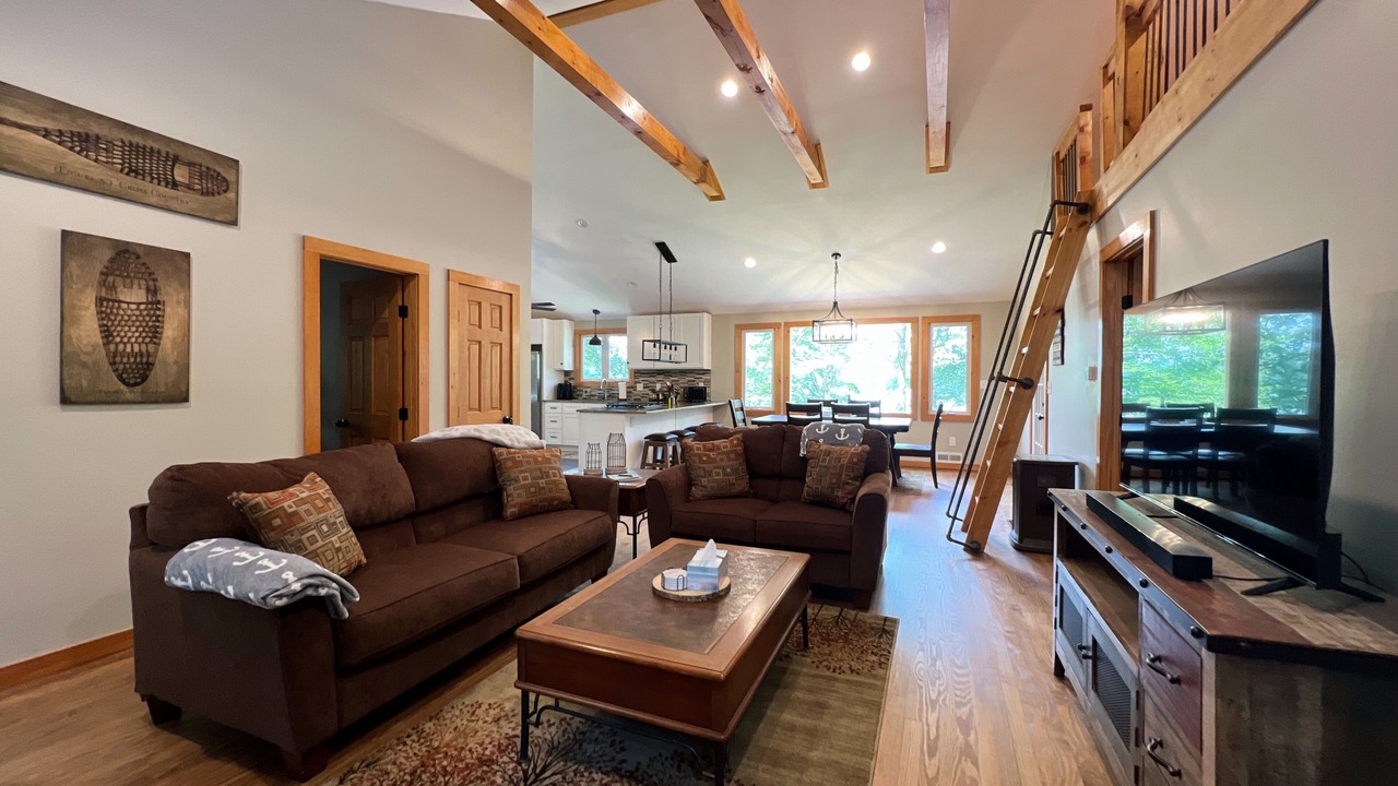 Photo of Livingroom in Greentown