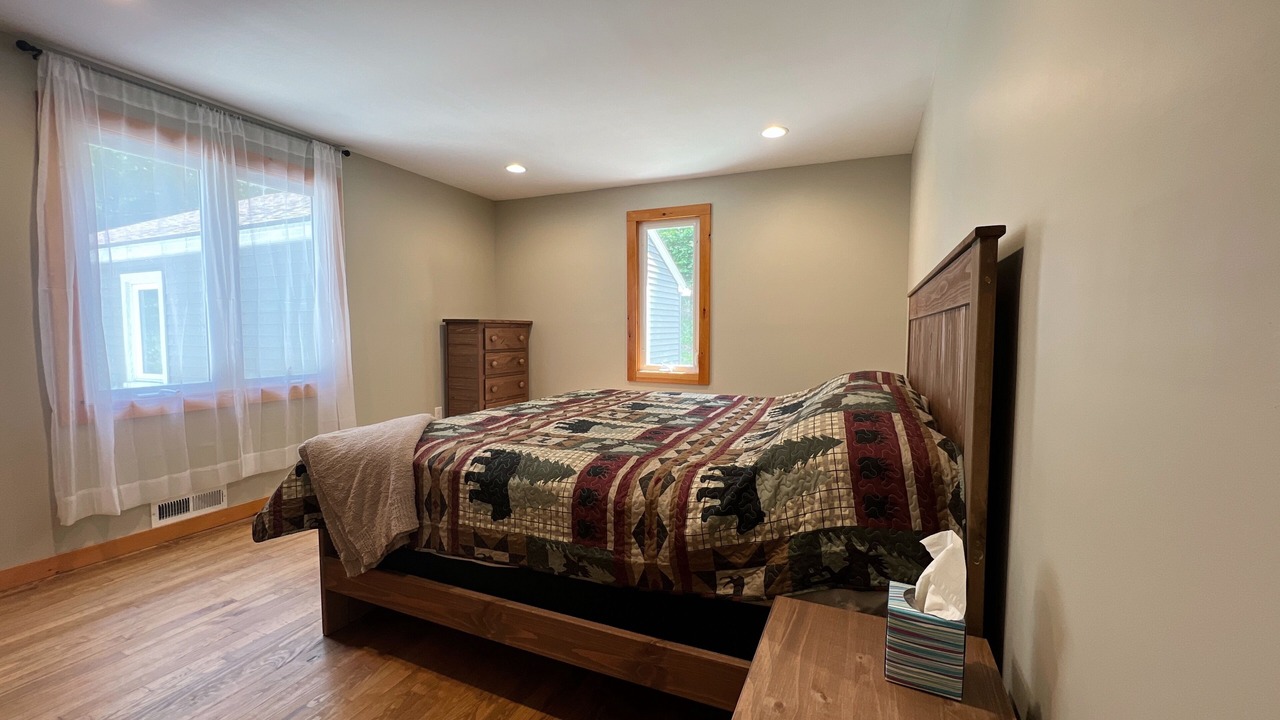 Photo of Bedroom in Greentown