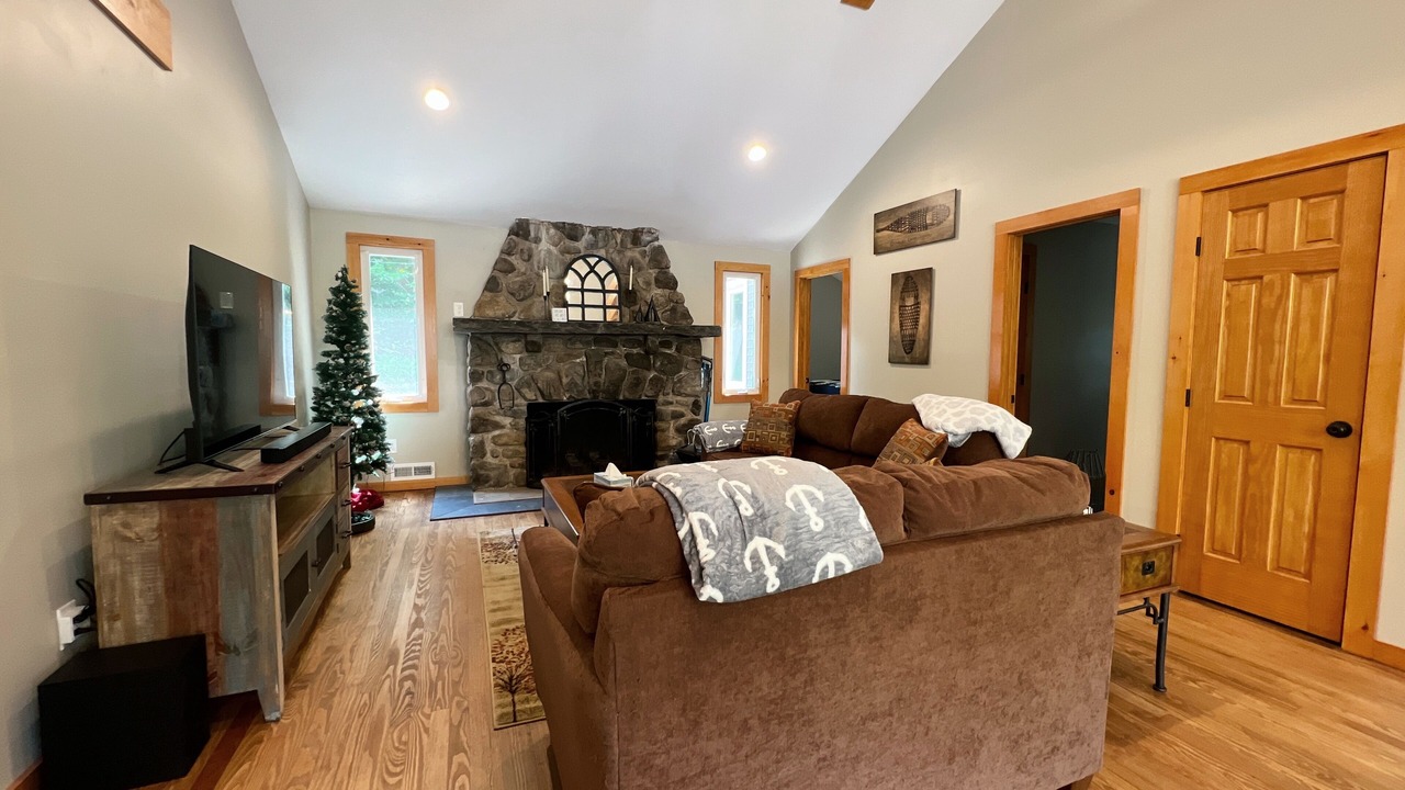 Photo of Livingroom in Greentown