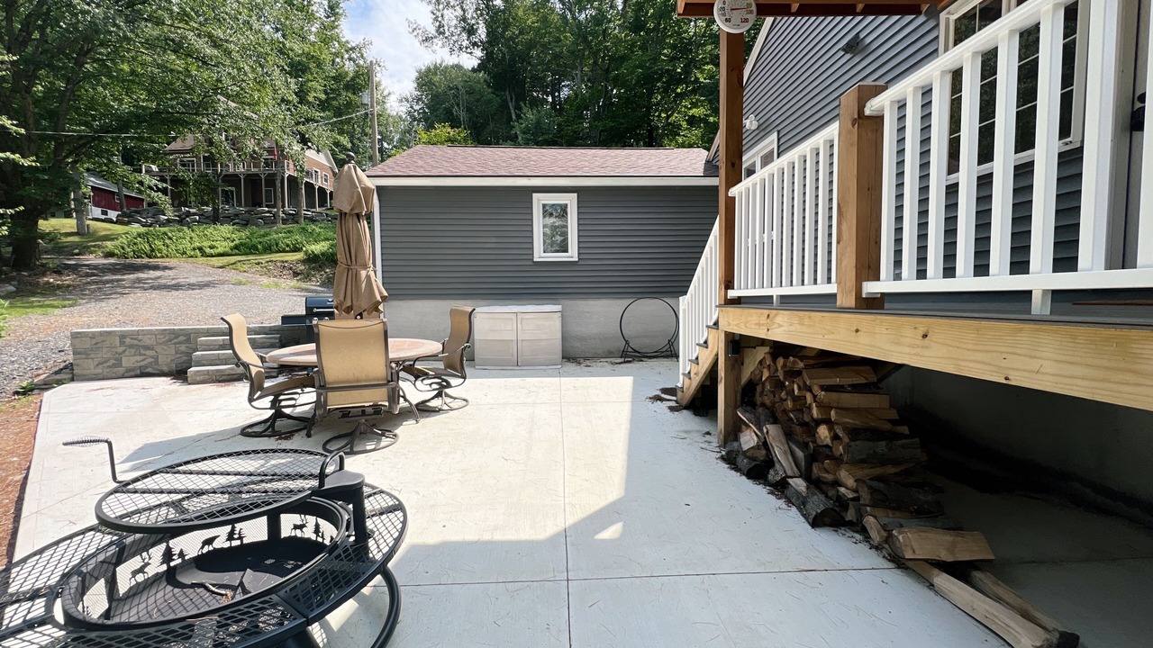 Photo of Outdoor in Greentown