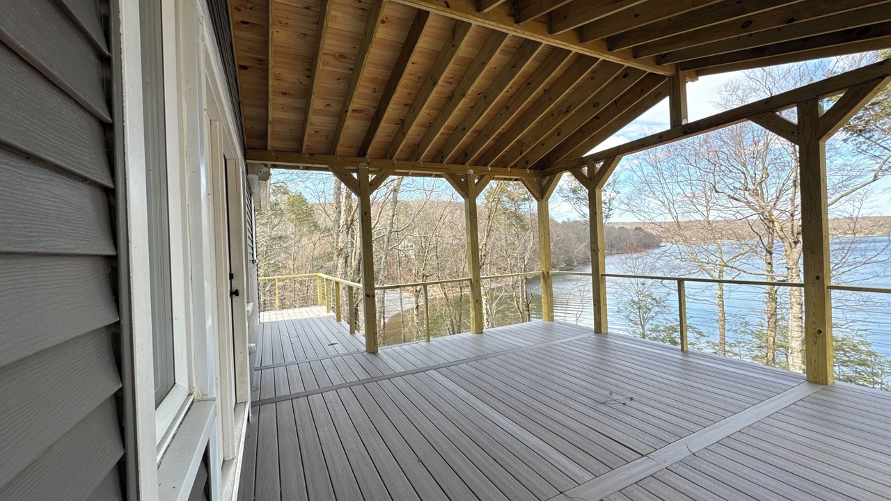 Photo of Patio Balcony in Greentown