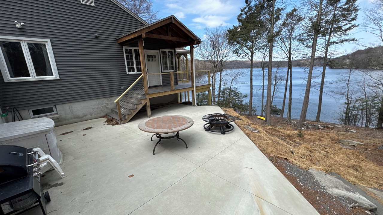 Photo of Patio Balcony in Greentown