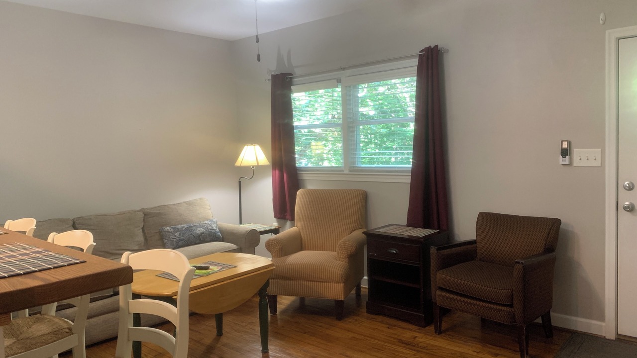 Photo of Livingroom in Haywood
