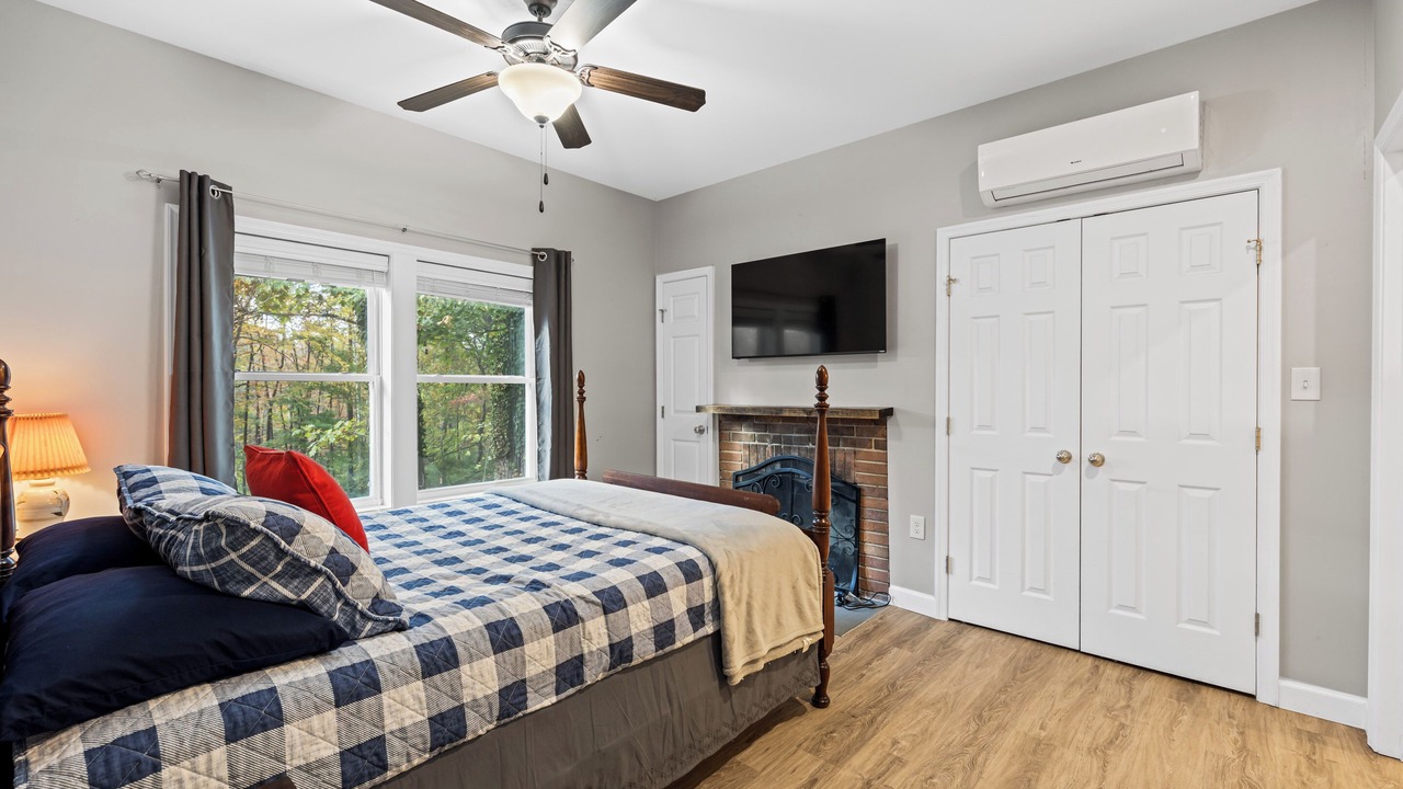 Photo of Bedroom in Haywood