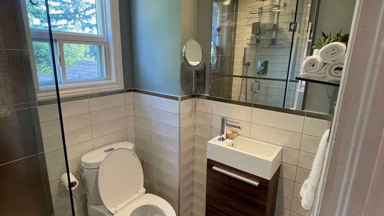 Photo of Bathroom in Newtonbrook