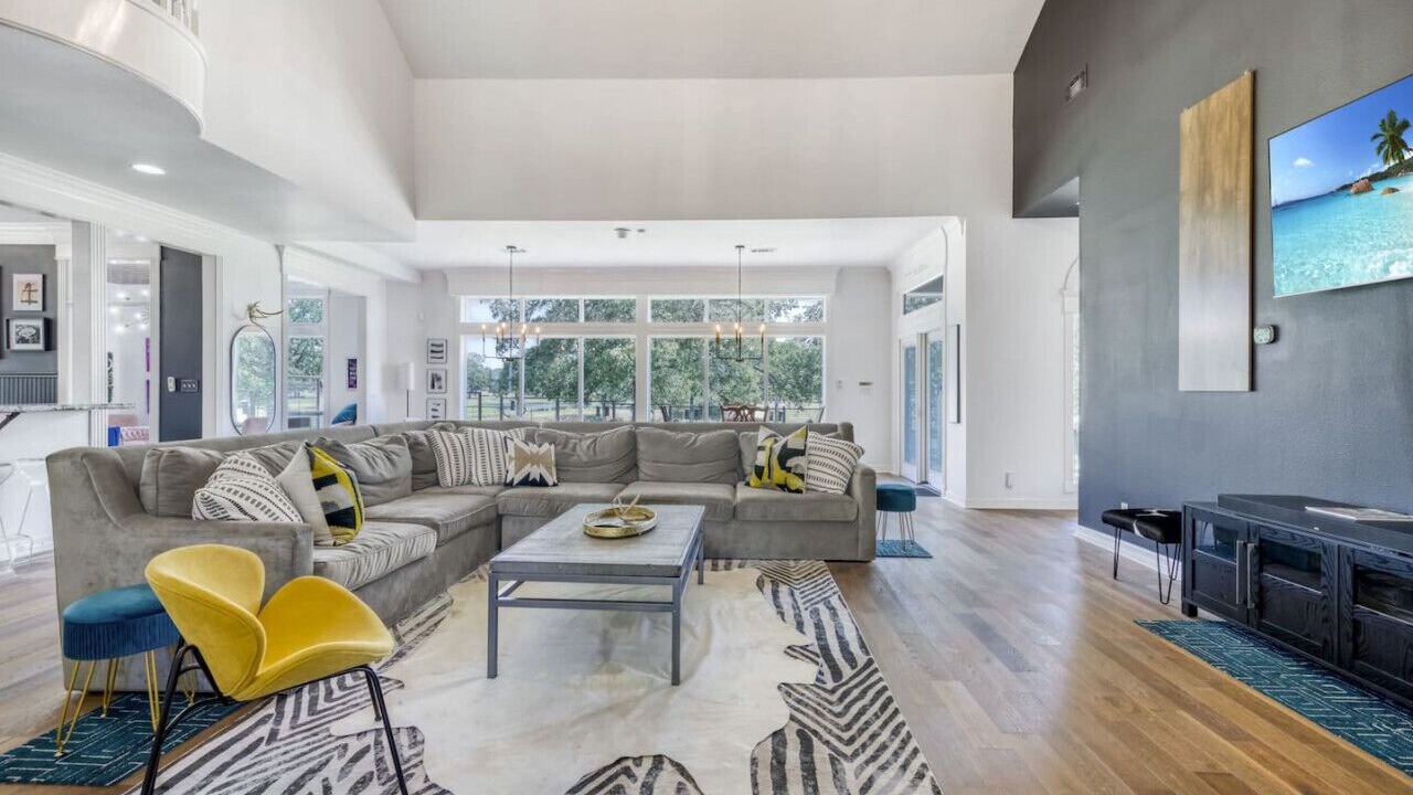 Photo of Livingroom in Ledbetter