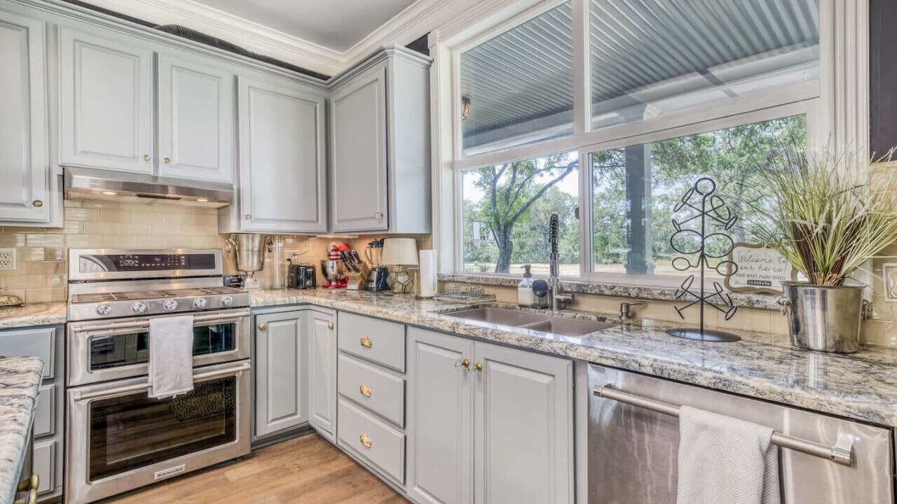 Photo of Kitchen in Ledbetter