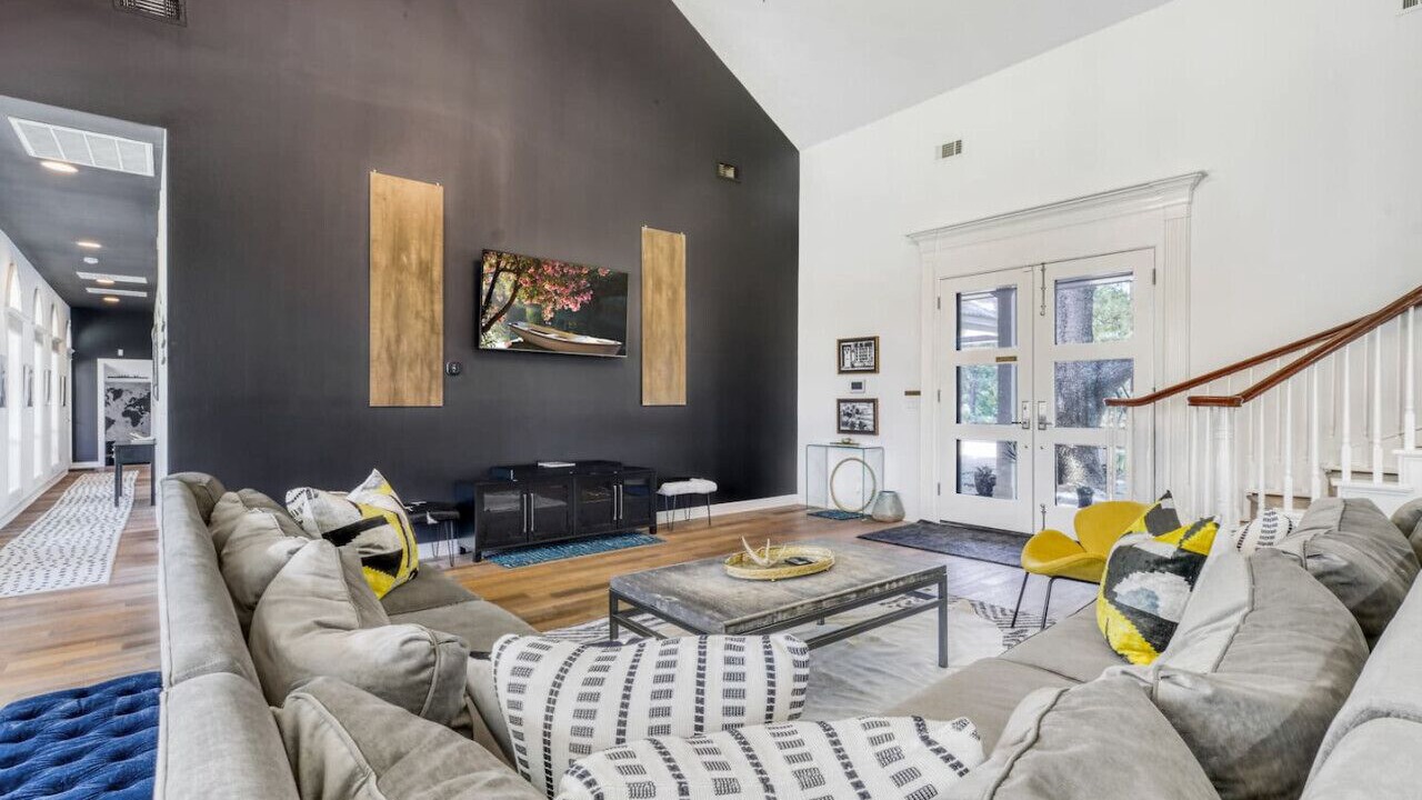 Photo of Livingroom in Ledbetter