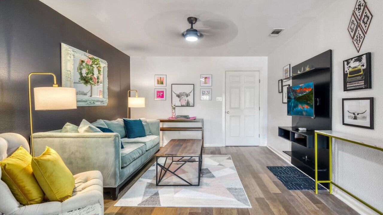 Photo of Livingroom in Ledbetter