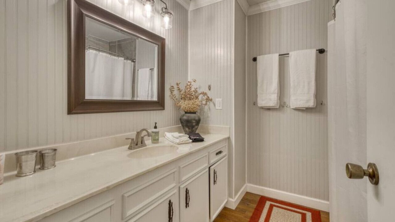 Photo of Bathroom in Lissie