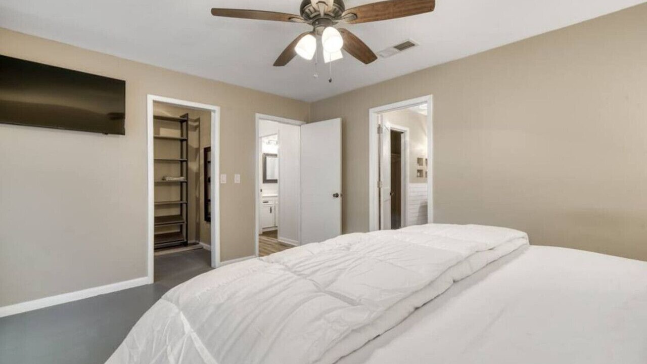 Photo of Bedroom in Lissie