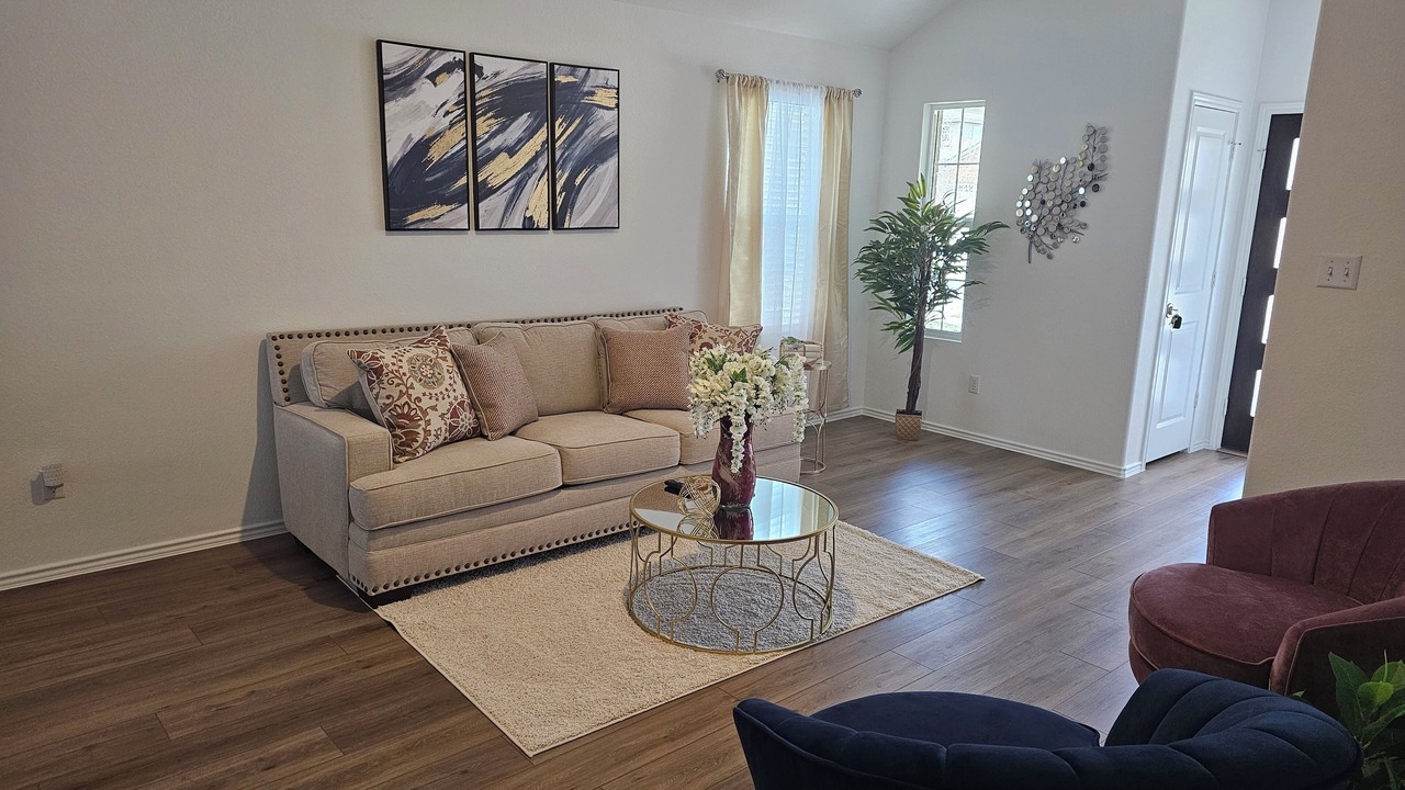 Photo of Livingroom in Hutto