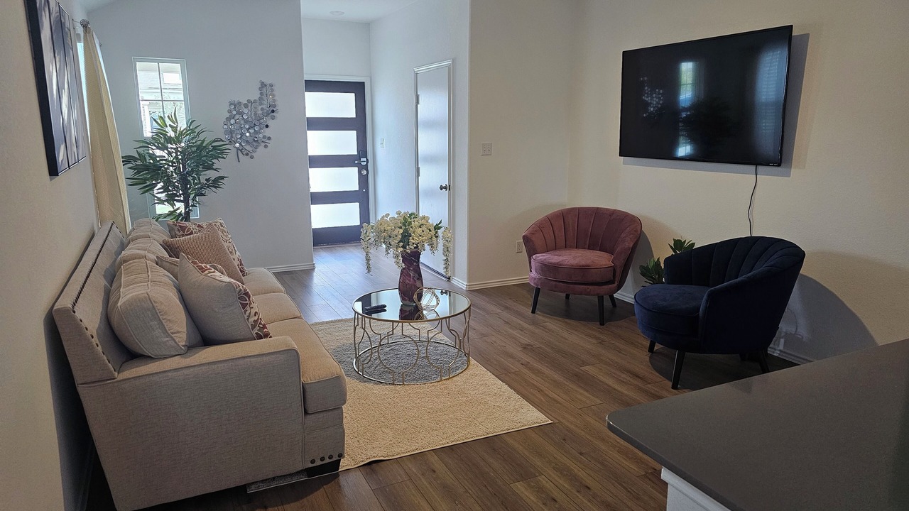 Photo of Livingroom in Hutto