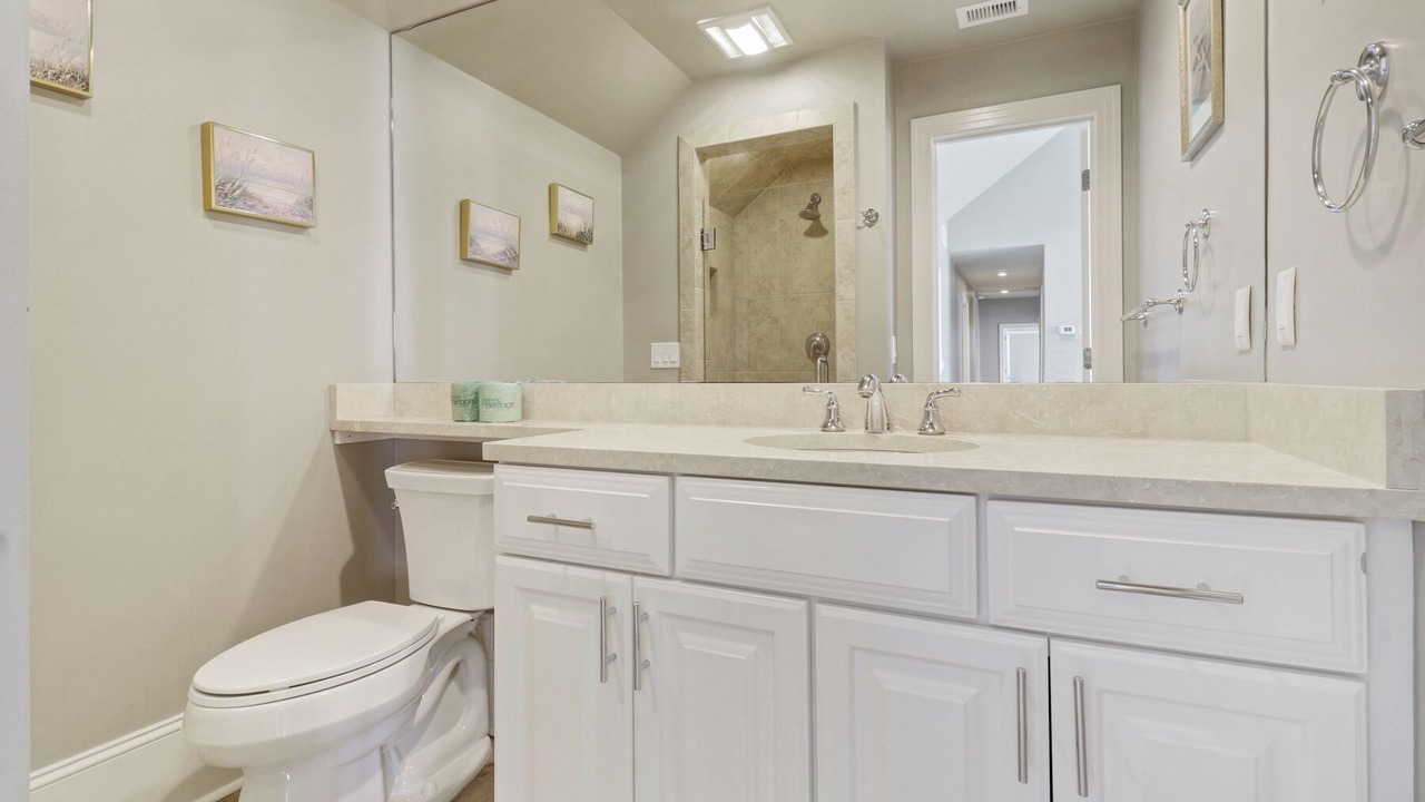 Photo of Bathroom in Beach Lagoon