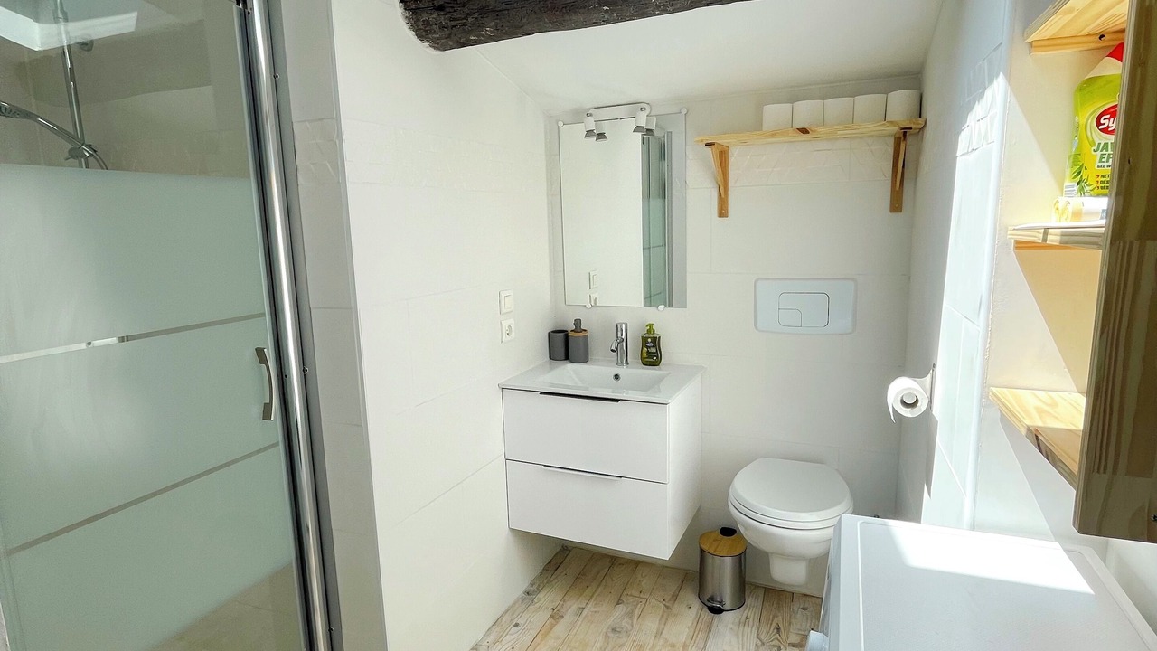 Photo of Bathroom in Sommieres