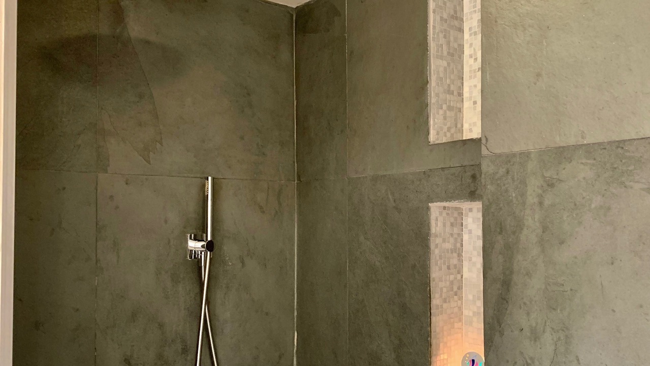 Photo of Bathroom in Quartier des Grandes-Carrieres