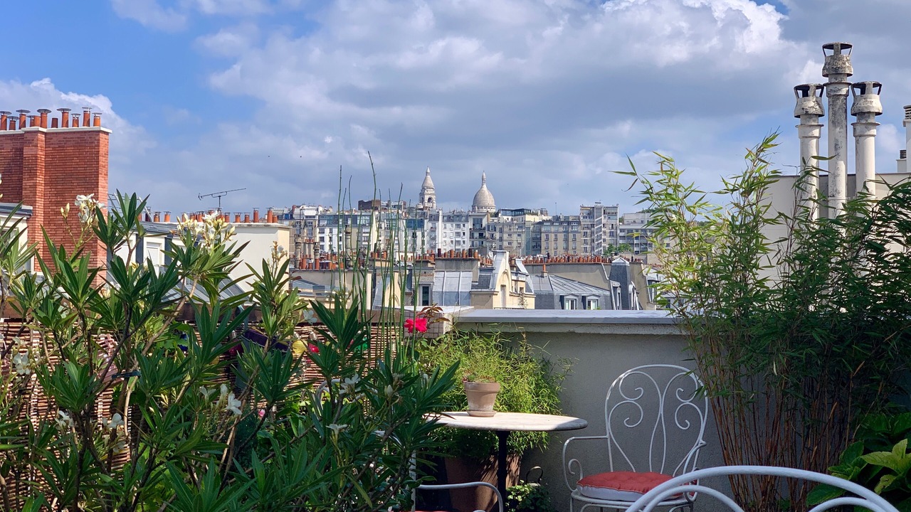 Photo of Outdoor in Quartier des Grandes-Carrieres