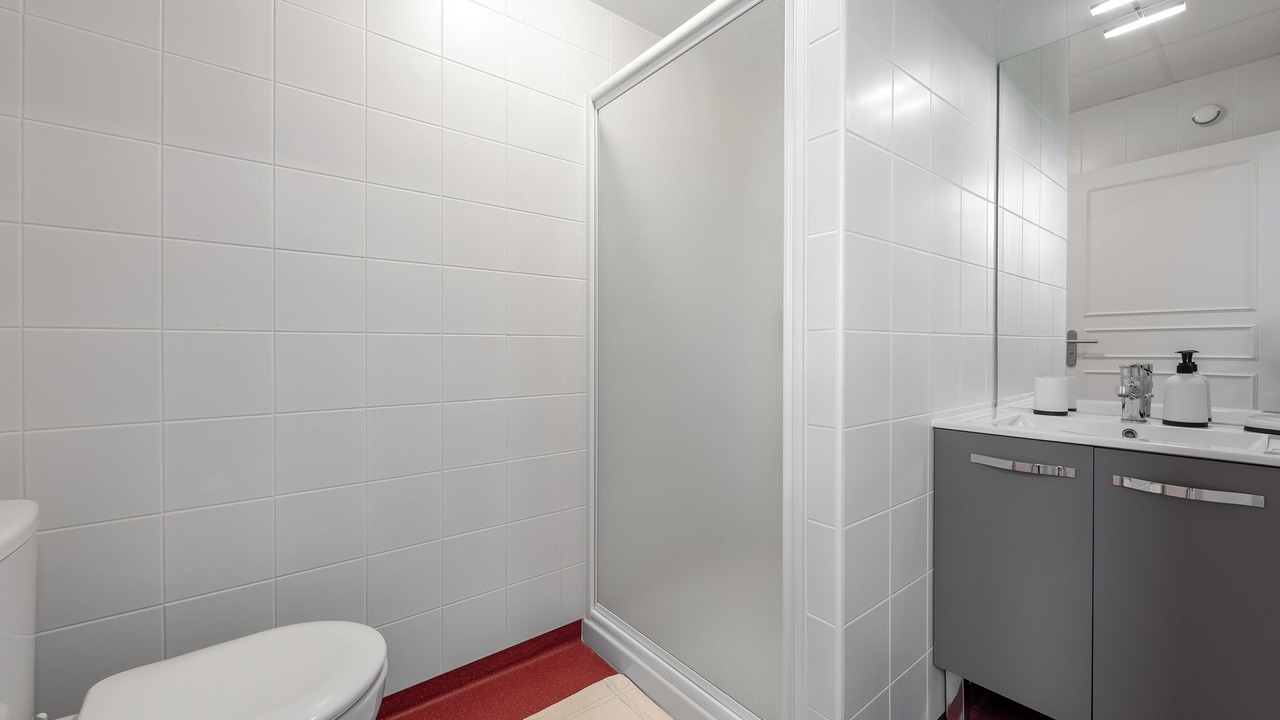 Photo of Bathroom in Carmaux