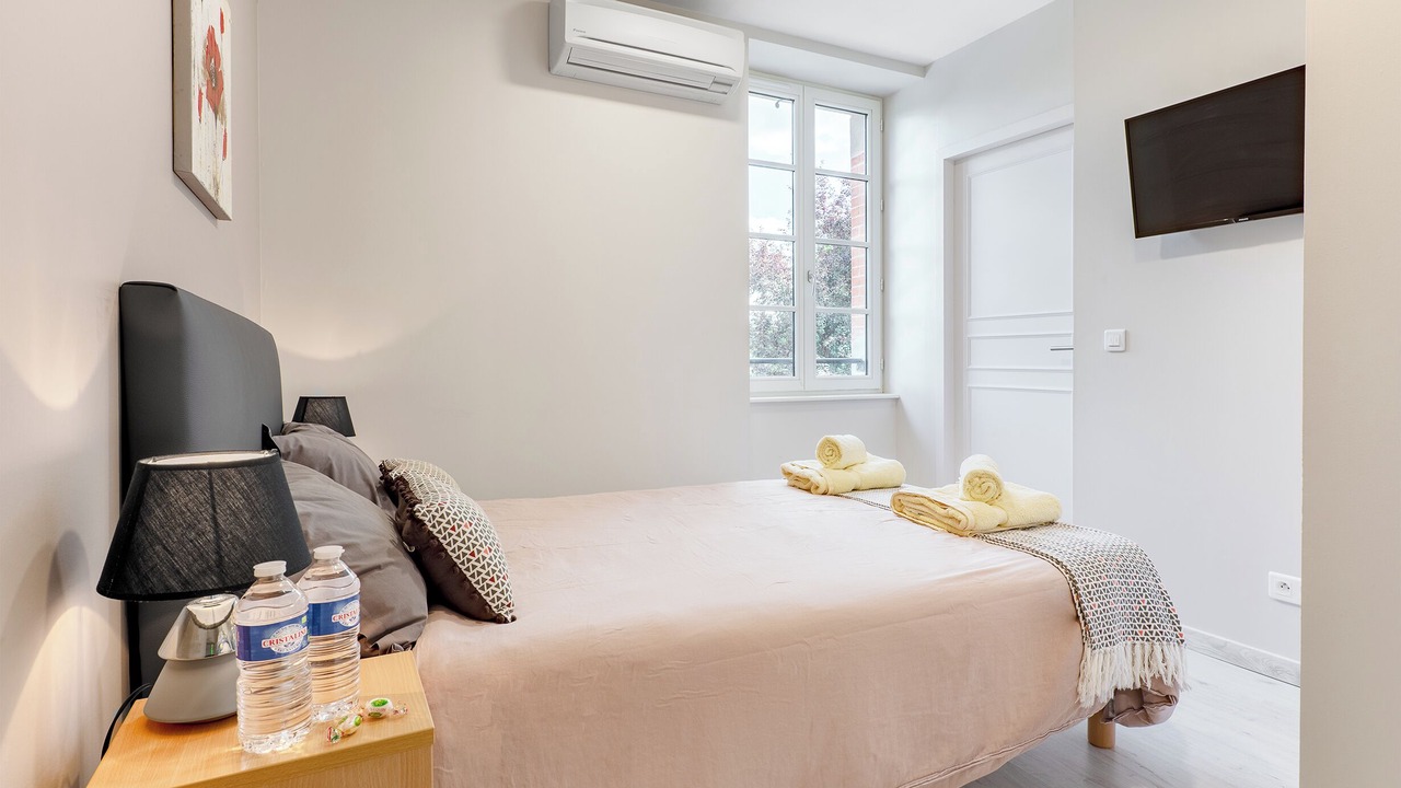 Photo of Bedroom in Carmaux