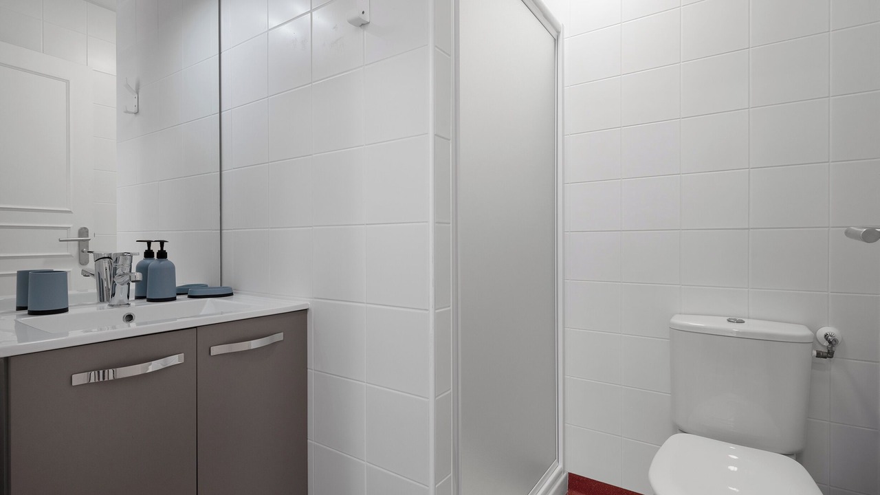 Photo of Bathroom in Carmaux