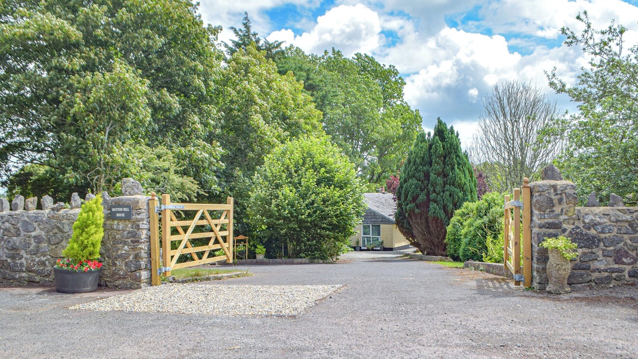 Photo of Outdoor in Cosheston