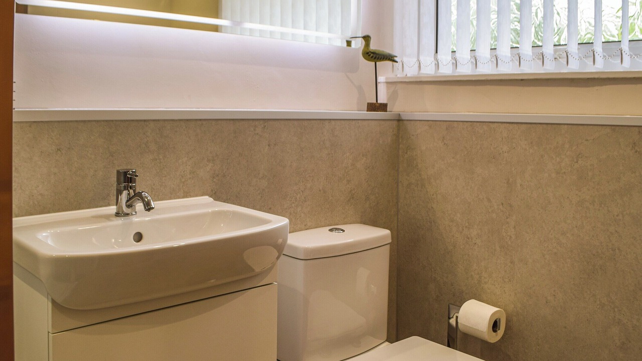 Photo of Bedroom in Cosheston