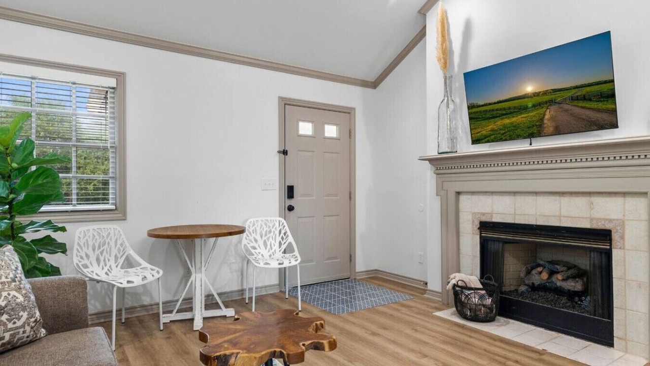 Photo of Livingroom in Ramona