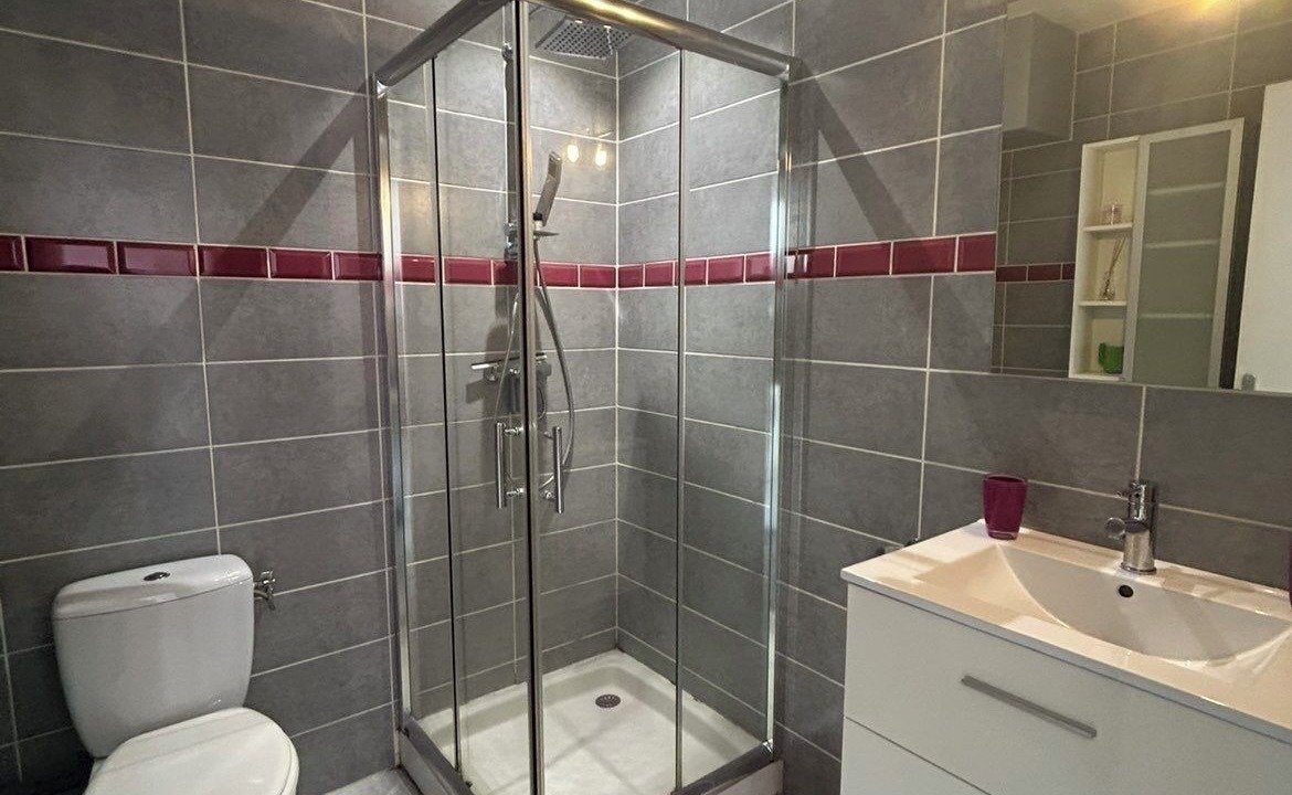 Photo of Bathroom in Rodez