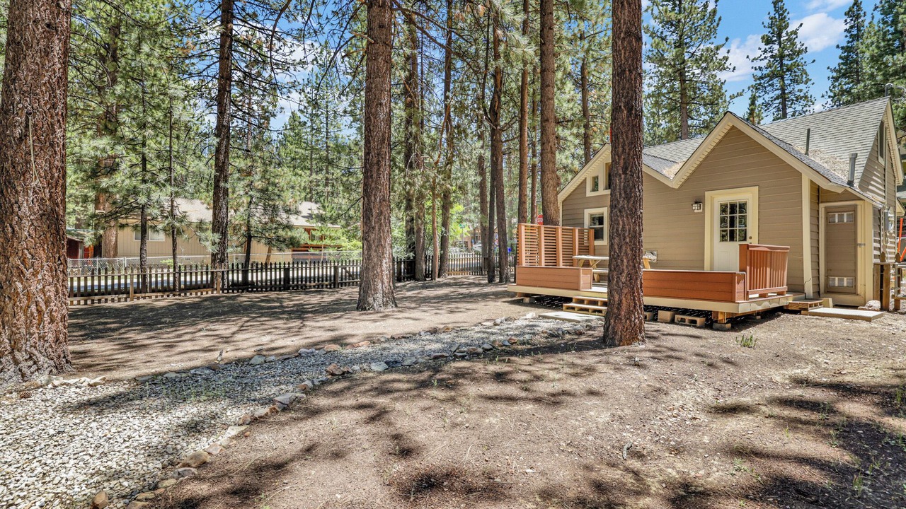 Photo of Outdoor in Summit Estates