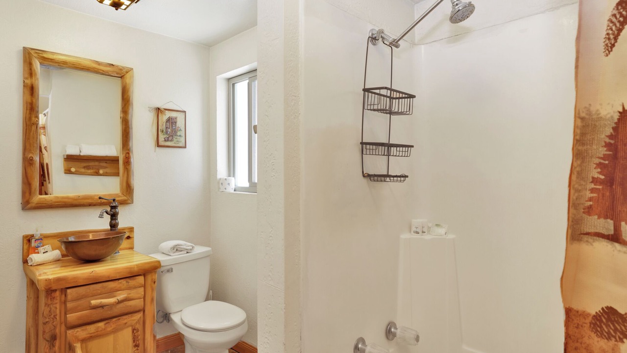Photo of Bathroom in Summit Estates