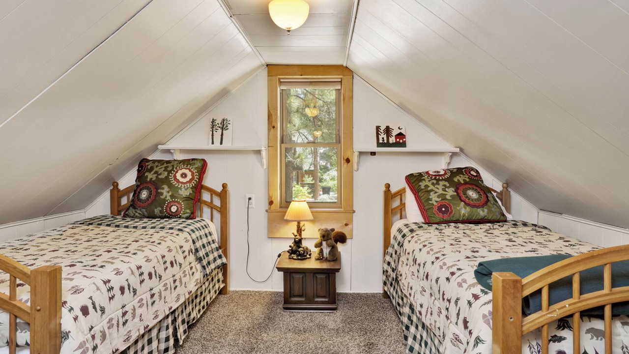 Photo of Bedroom in Summit Estates