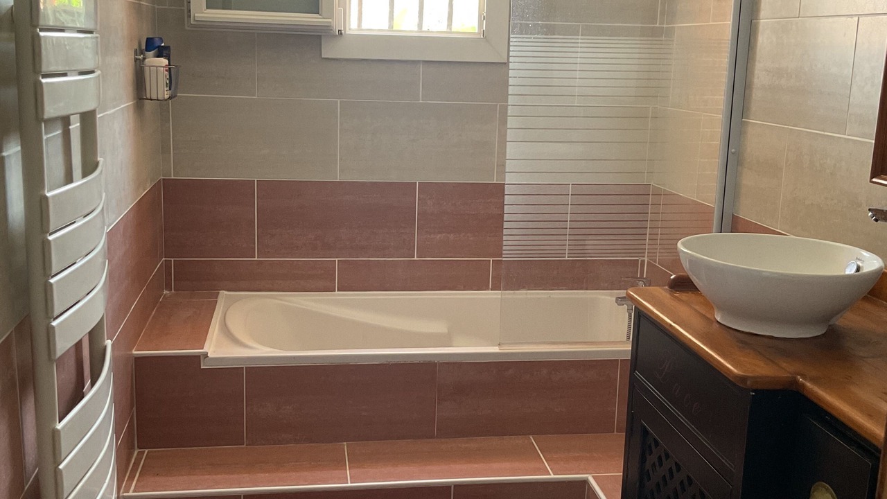 Photo of Bathroom in Saturargues
